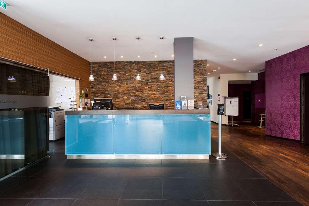 Four Monkeys Hotel Alesund Interior photo