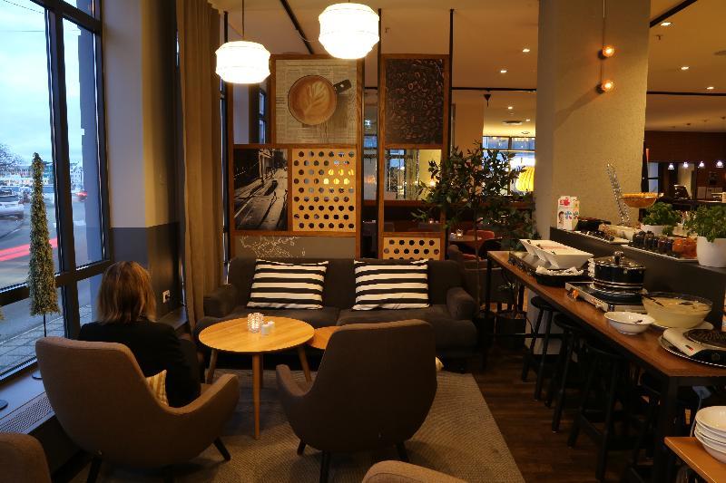 Four Monkeys Hotel Alesund Exterior photo